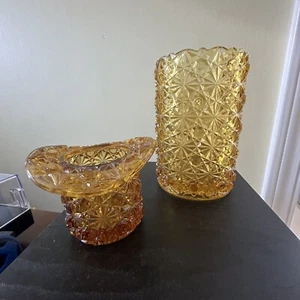 SOMBRERO DE COPA DE VIDRIO FENTON DE COLECCIÓN Y TAZA/JARRÓN VIDRIO CORTE ÁMBAR MARGARITA Y BOTÓN - Imagen 1 de 7