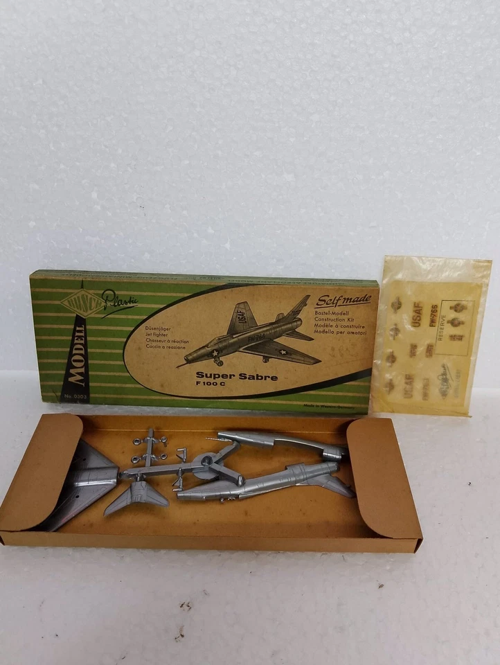 Modellismo Depoca: Scatole Anni 60 Ditta Busch Aerei mai montati￼ - Immagine 1 di 1