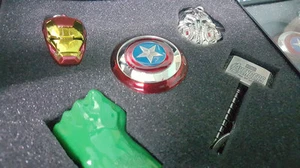THOR HULK IRON MAN THE AVENGERS 5 STEEL KEY CHAIN IN PREMIUM BOX COLLECTOR ED - Picture 1 of 5