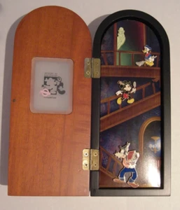 Disney Boxed Pin Set Disneyana Convention 2002 Door Of Mystery Wooden Le 750 - Picture 1 of 7