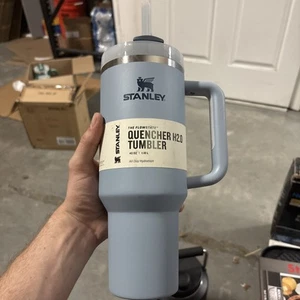 Vaso Stanley 40 OZ Dusty Blue Chambray DESCONTINUADO RARO - Imagen 1 de 1