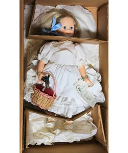 Robin Woods | Alice Through the Looking Glass Doll| Non-Mint Box - Picture 1 of 4