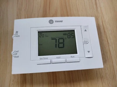 Trane Programmable Thermostat Model #tcont202as11maa White - Image 1 of 4