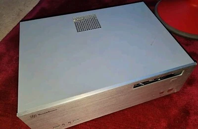 Silverstone SST-GD04S-USB3.0 HTPC PC Gehäuse Computergehäuse - Bild 1 von 3