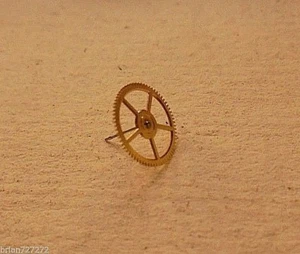 NEW~LeCOULTRE Calibro 815 825 PARTE #227 Spazza seconda ruota e pignone - Foto 1 di 2