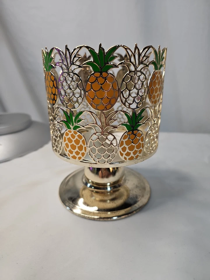 Candelabro pedestal de piña Bath & Body Works - Metal dorado - Soporte de 3 mechas Foto 1 de 4