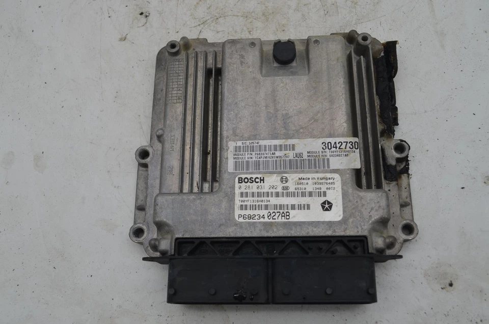 105510- Centralina ECU Jeep Cherokee Dal 2014 al 2018 Cod 0281031202 - Immagine 1 di 4
