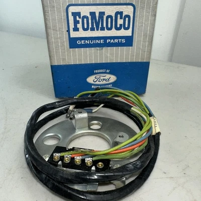 NOS FORD 1951 - 1955 INTERRUPTOR DE SETA DE CARRO DE PASSAGEIROS E PLACA DE MONTAGEM FAIRLANE - Imagem 1 de 4