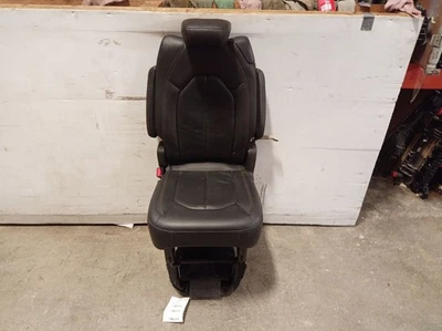 Second 2nd Row Rear Black Leather Seat from 2019 Chrysler Pacifica 12436767 Foto 1 de 4