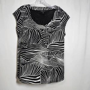 Jones Wear Women's Size XL Short Cap Sleeve Black White Geometric Blouse Top - Picture 1 of 6