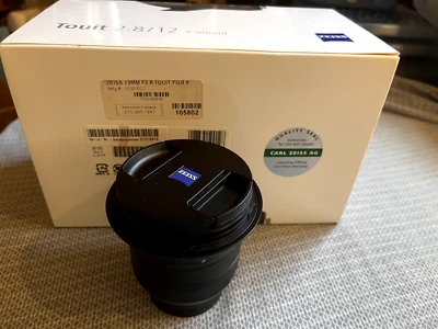 Soporte Zeiss Touit 12 mm f/2,8 Fuji-x Foto 1 de 4