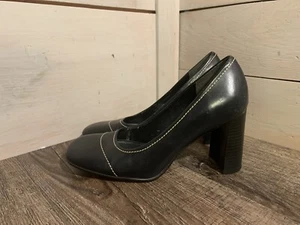 Nine West Women’s Black Pump White Stitching Block Heel Size 5.5 VGC - Picture 1 of 4