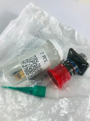 D38999/20WA35SA   MIL Spec Circular Connector 6POS Straight Wall Mount Crimp - Image 1 of 2