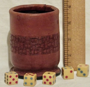 VINTAGE STAMPED LEATHER DICE CUP MADE in PORTUGAL with 5 INJECTED BAKELITE DICE - Picture 1 of 3