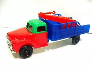 Vintage tinplate and plastic Bedford Tow truck made in Portugal in the 1970's 94 - Picture 1 of 8