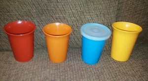 Vtg Tupperware Assorted Stackable Bell Tumblers / # 109 / Lot of 5 - Bild 1 von 2