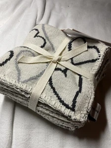 CUPCAKE UND KASCHMIR KÜCHE GESCHIRRTÜCHER (4) HERZEN CREME SCHWARZ 100 % BAUMWOLLE NEU MIT ETIKETT - Bild 1 von 2