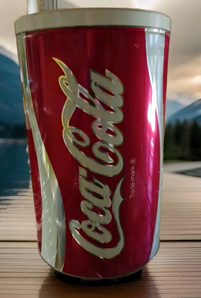 Lata de armazenamento vintage colecionável Coca-Cola listra branca e prata 13,5" - Imagem 1 de 4