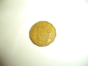 1943 Great Britain Three Pence Coin - Picture 1 of 6