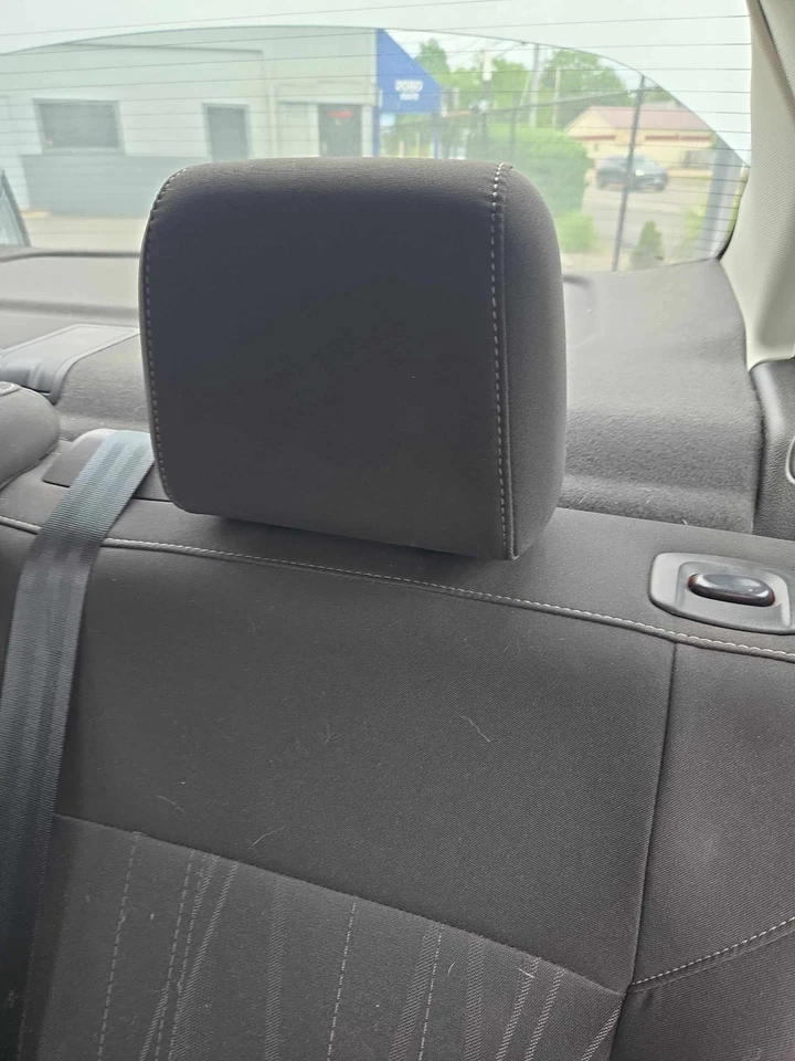 Headrest FORD FOCUS Left 15 16 17 18 - Image 1 of 1