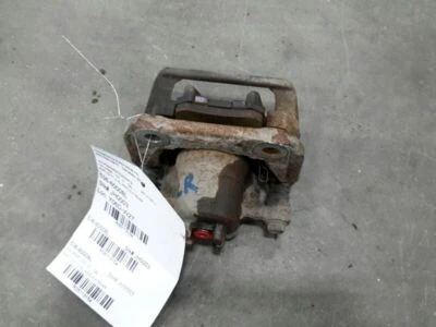 Pinça de freio a disco traseira esquerda usada serve: 2012 Honda Cr-v traseira esquerda grau A - Imagem 1 de 4