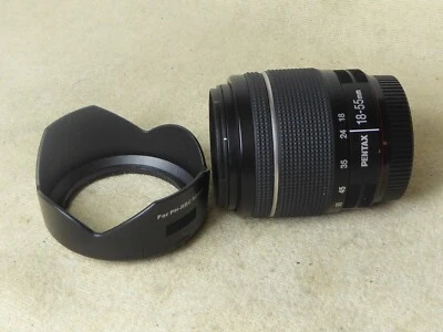 smc PENTAX-DAL 18-55mm f/3.5-5.6  AL WR; White Lens   hood +cap/filter - Image 1 of 4