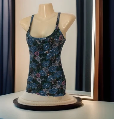 Camiseta sin mangas acanalada Y2K de colección talla pequeña floral imperio cintura corazón botones dobladillo lechuga Foto 1 de 4