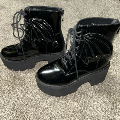 Women’s Size 6 Gothic Bat Wing 3” Platform Leather Boots USED Great Condition - Image 1 of 4