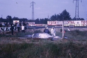 Mike Salmon Ford GT Fire Le Mans 24hr Race Car Racing 1967 Kodak 35mm Slide PB46 - Picture 1 of 3