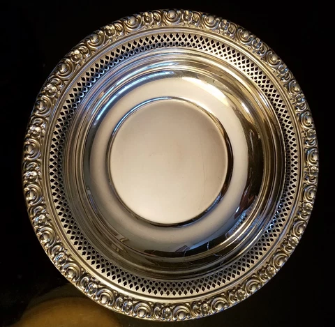 Newport Sterling Silver Vintage Ornate Beautiful Bowl 6" across and 1" deep Cover