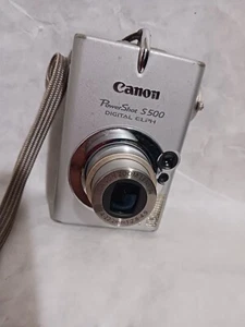 Canon PowerShot S500 5MP Digital Elph with 3x Optical Zoom - Picture 1 of 10