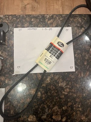 Gates 9550 XL Heavy Duty High Capacity Standard Accessory Drive V-Belt 13A1395 - Image 1 of 2