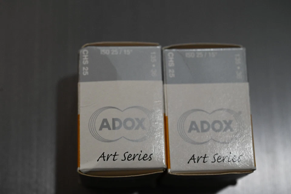 Adox CHS 25 36 exposure Kept in Freezer Foto 1 de 2