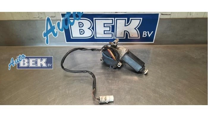 Actuador faros Mazda RX-7 II FC FB0151661 P19722550 - Imagen 1 de 3