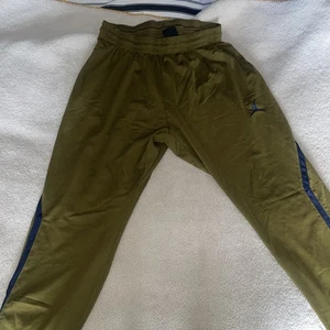 Nike Jordan Trainingshose Herren XXL Flex Trainingshose Grün 889711-368 - Bild 1 von 4