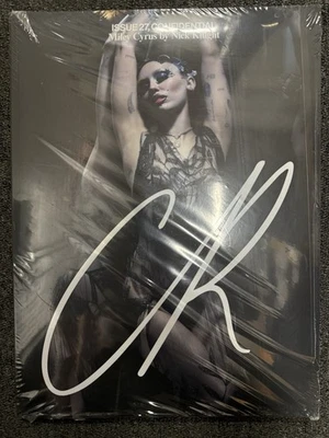 CR Fashion Book - Issue 27 - Confidential - Miley Cyrus cover Foto 1 de 2