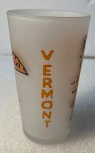 "Vaso de vidrio esmerilado vintage State Souvenir Vermont 5"" de alto gráficos naranja" - Imagen 1 de 6