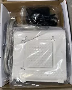 ARRIS Surfboard SB6190 Docsis 3.0 Cable Modem White - Picture 1 of 3