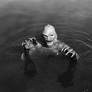 Creature From The Black Lagoon 24x36 poster Gillman in water - Picture 1 of 1