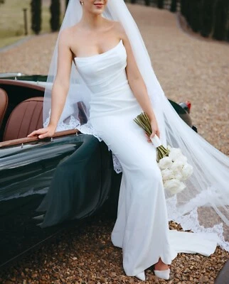 KYHA Lucia Wedding Dress Size 4 Professionally Cleaned  - Image 1 of 4