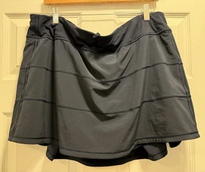 Falda Lululemon Pace Rival para mujer talla 18 azul marino en muy buen estado+ - Imagen 1 de 7