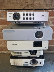 Lote de trabajo de 5 proyectores mixtos Epson Benq, Panasonic - HDMI - VGA - - Imagen 1 de 11