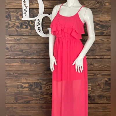 Trixxi | Maxi Vestido Rosa Caliente de Gasa Transparente con Volantes en Niveles Espalda con Tirantes Abiertos Foto 1 de 4