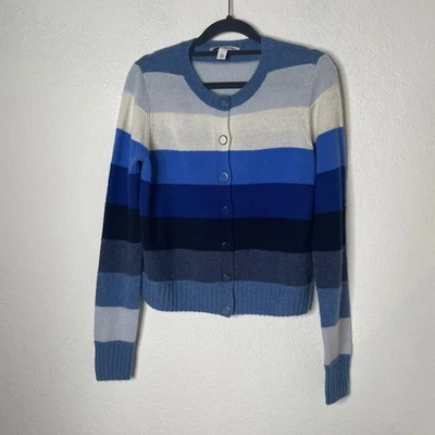 Top de otoño cachemir 100 % cachemir puro con botones talla pequeña bloque de color azul Foto 1 de 4