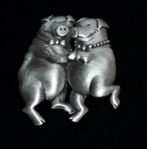 MR. & MRS. Broche prendedor POLTRE DIVERTIDO FIGURATIVO De colección JJ Jonette BAILANDO - Imagen 1 de 5