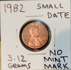 3.12 Gram 1982 Small Date Lincoln Cent Penny No Mint Mark - Die Crack Reverse - Picture 1 of 6
