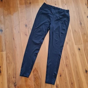 Women's size L 14 'CRANE' Gorgeous black 7/8 activewear leggings- EUC - Picture 1 of 4