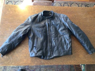 Мужская мотоциклетная куртка на молнии River Road черная натуральная кожа с подкладкой размер 48 - Изображение 1 из 4