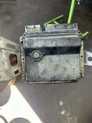 Unidad de control del motor Toyota Yaris 2010 módulo ECU 8966152L70 125-3A1 Foto 1 de 3