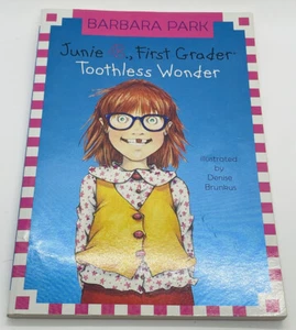 Junie B., First Grader: Toothless Wonder (Junie B. Jones, No. 20)  Pre-Owned - Picture 1 of 11